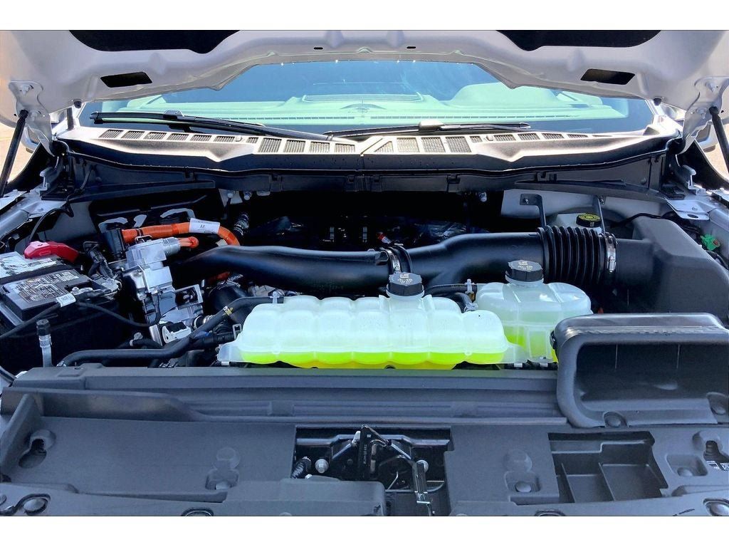 New 2026 Ford F150 Lariat w/ Equipment Group 501A Mid AWD/4WD image 27