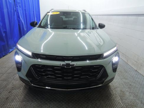 Used 2025 Chevrolet Trax ACTIV w/ Sunroof Package image 11