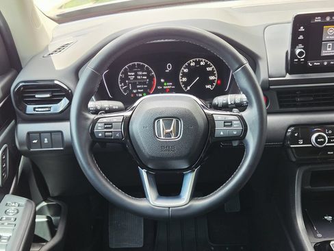 Certified 2025 Honda Pilot EX-L image 26