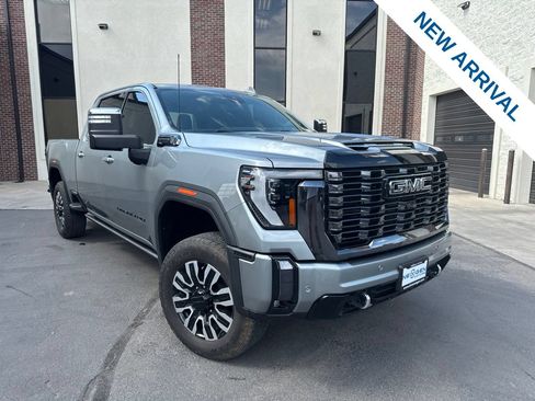 Used 2024 GMC Sierra 2500 Denali Ultimate AWD/4WD image 1