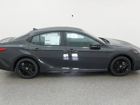 New 2026 Toyota Camry SE image 11