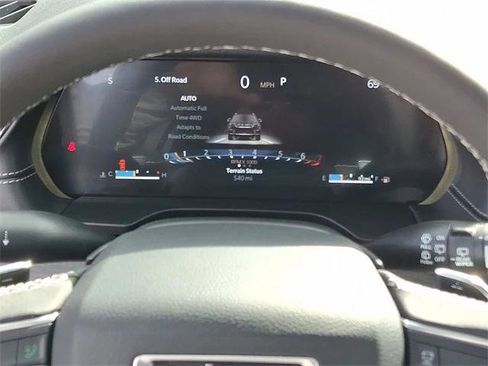 Certified 2025 Jeep Grand Cherokee Limited w/ Black Appearance Package image 20