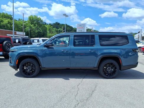 New 2026 Jeep Grand Wagoneer L Limited AWD/4WD image 7