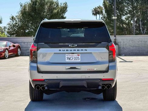 Used 2026 Chevrolet Suburban RST RWD image 3