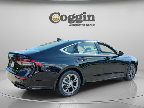 New 2026 Honda Accord EX-L image 5