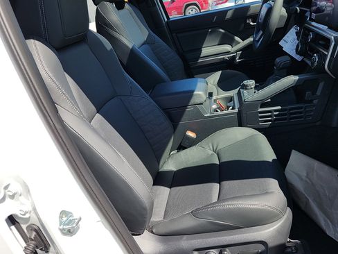 New 2026 Toyota 4Runner 4WD image 32