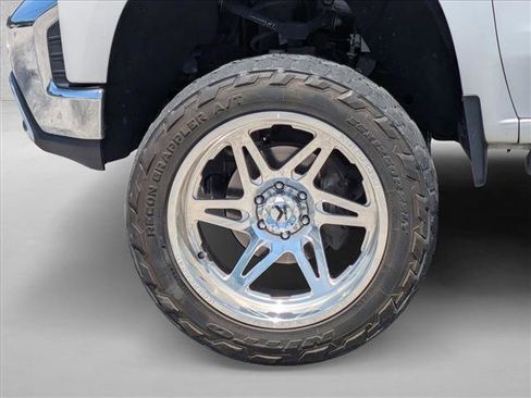 Used 2019 Chevrolet Silverado 1500 LTZ image 9