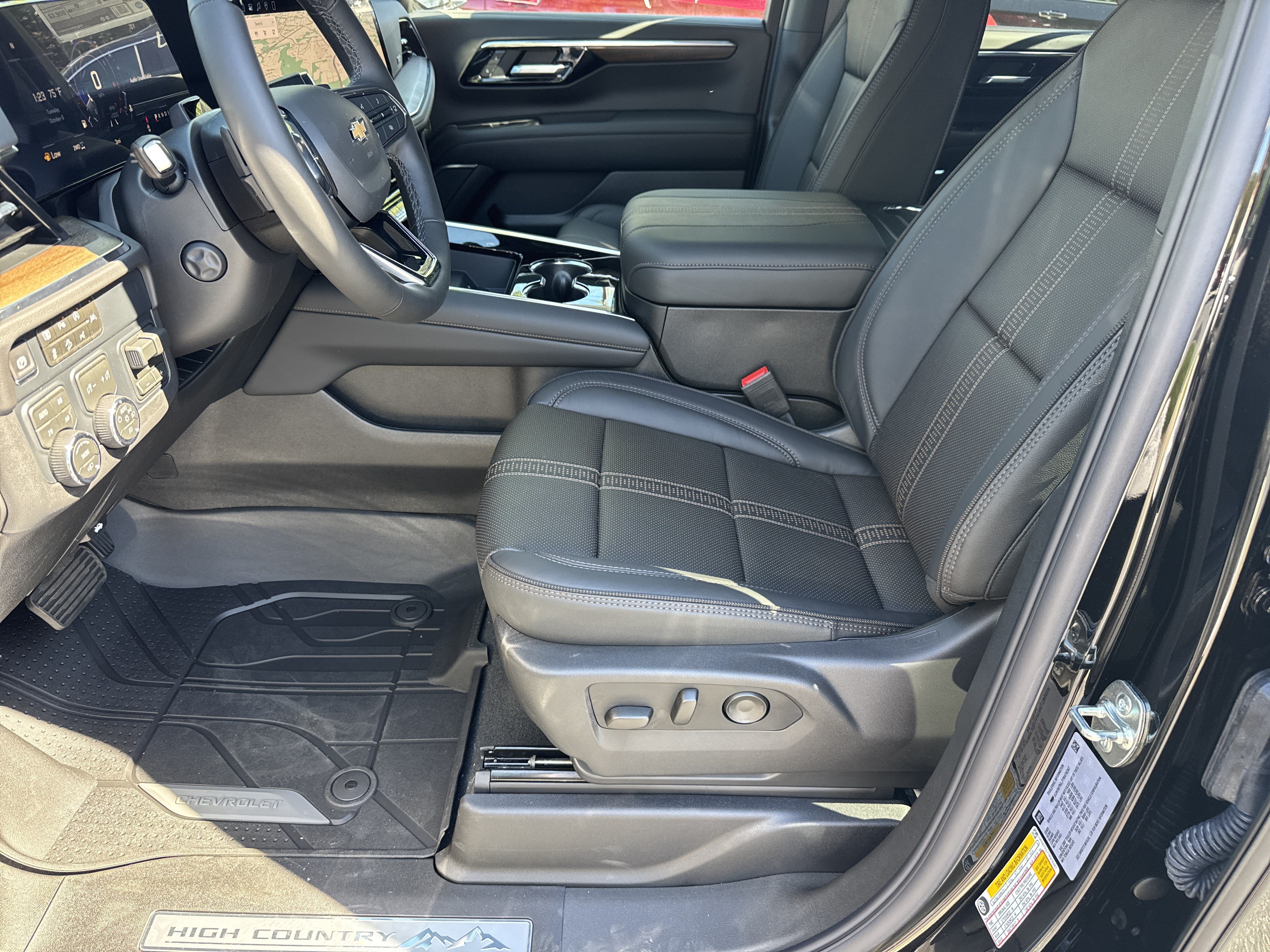 New 2026 Chevrolet Tahoe High Country AWD/4WD image 9