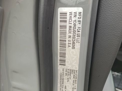 Used 2025 Dodge Durango GT image 29