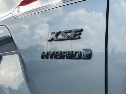 Used 2024 Toyota Corolla Cross AWD Hybrid w/ Convenience Package image 8
