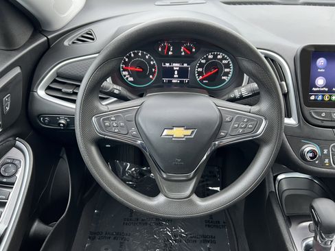 Used 2023 Chevrolet Malibu LT image 25