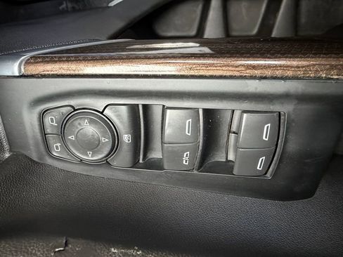 Used 2023 Chevrolet Silverado 2500 LT w/ Convenience Package image 18