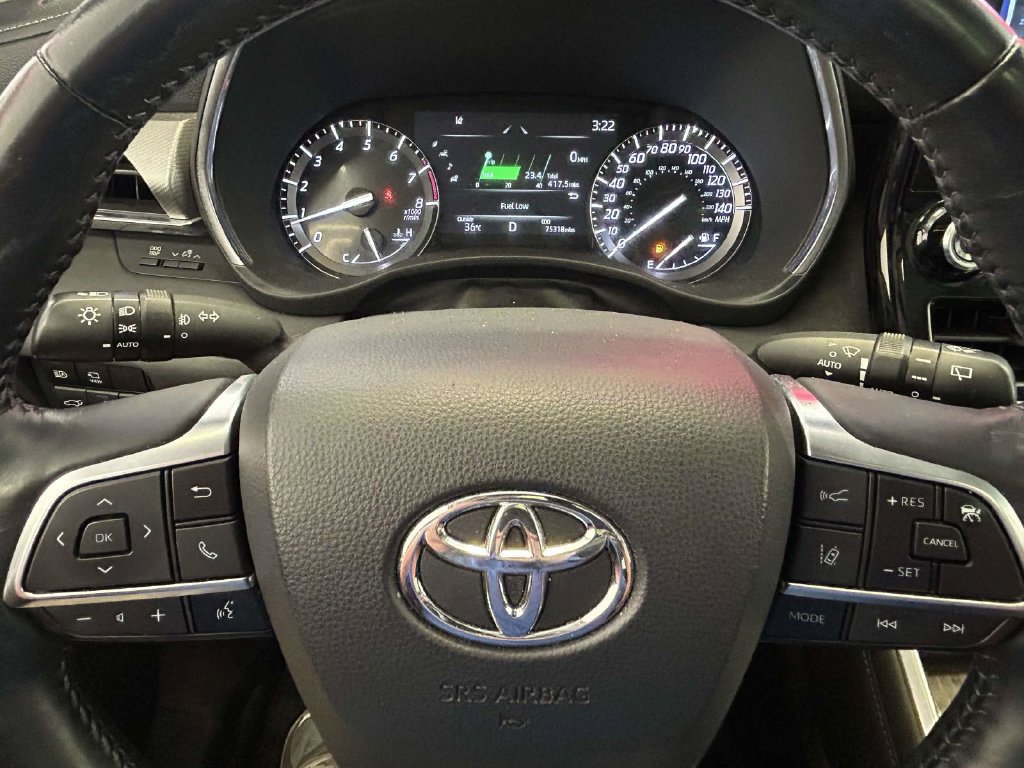 Used 2021 Toyota Highlander Platinum AWD/4WD image 29
