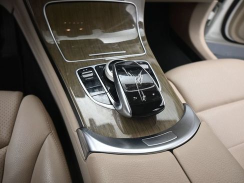 Used 2018 Mercedes-Benz GLC 300 image 14