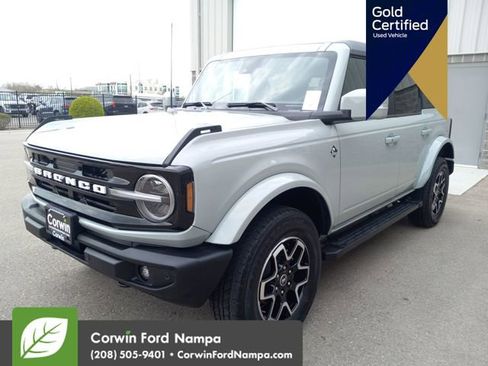 Used 2023 Ford Bronco Outer Banks image 9