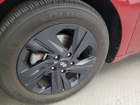 Used 2023 Hyundai Elantra SEL w/ Cargo Package FWD image 31