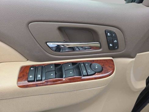 Used 2011 Chevrolet Tahoe LT w/ Luxury Package image 22