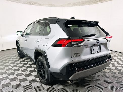 Used 2024 Toyota RAV4 XSE AWD/4WD image 5