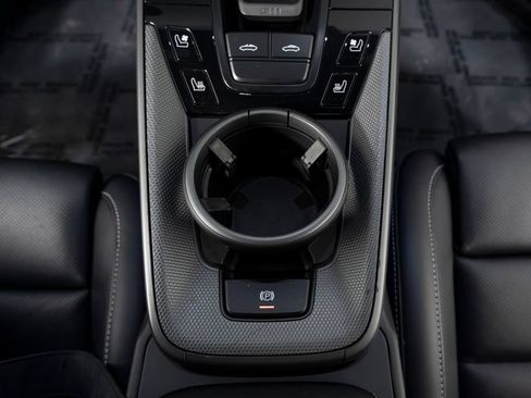 Certified 2023 Porsche Macan GTS AWD/4WD image 36