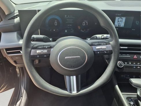 Used 2025 Hyundai Sonata SE FWD image 6
