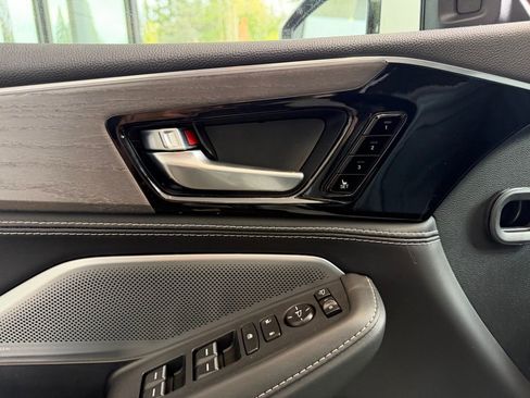 New 2026 Acura MDX w/ Advance Package image 12