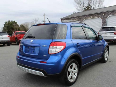 Used 2012 Suzuki SX4 AWD Hatchback image 5