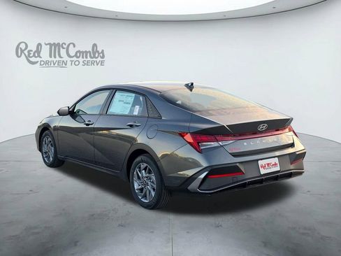 New 2026 Hyundai Elantra Blue image 3