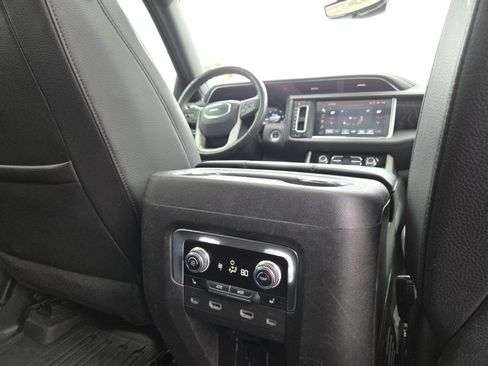 Used 2023 GMC Yukon XL Denali w/ Denali Reserve Package image 28