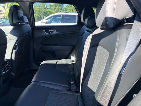 Used 2024 Kia Sportage X-Line w/ X-Line Premium Package AWD/4WD image 9