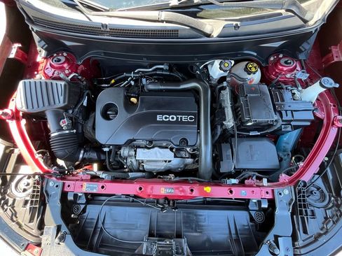 Used 2020 GMC Terrain SLE w/ Driver Convenience Package image 9