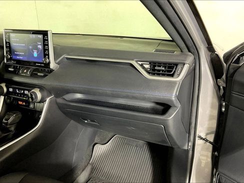 Used 2022 Toyota RAV4 XSE image 16