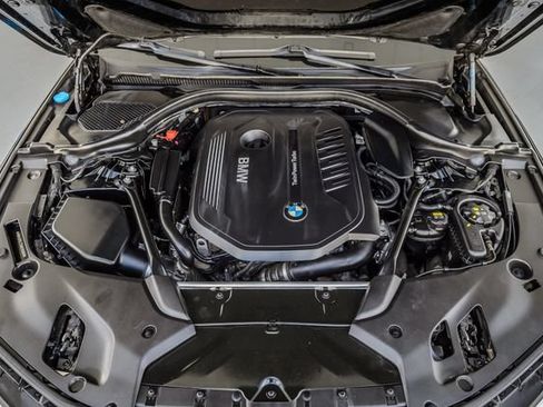 Used 2017 BMW 540i RWD image 16