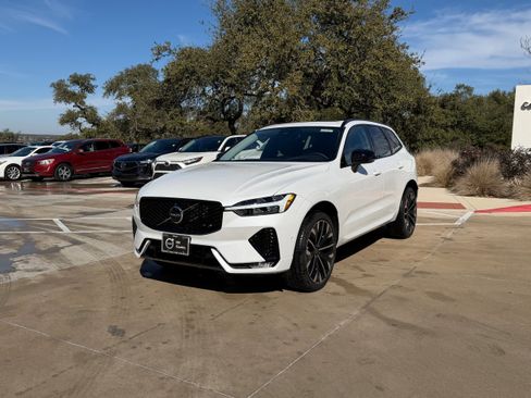 New 2026 Volvo XC60 B5 Ultra w/ Protection Package Premier image 2