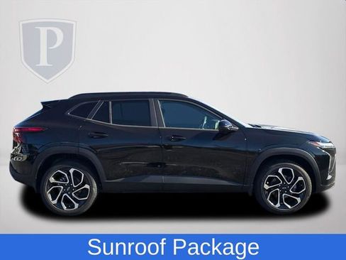 New 2026 Chevrolet Trax RS w/ Sunroof Package image 4