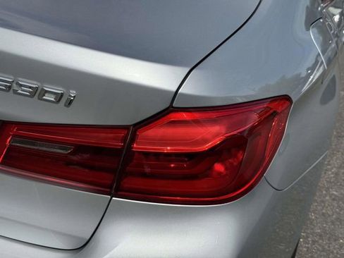 Used 2019 BMW 530i xDrive w/ Convenience Package AWD/4WD image 15