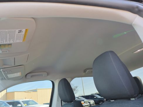 Used 2025 Ford Maverick XL image 14