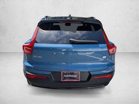 Certified 2023 Volvo XC40 Recharge Ultimate AWD/4WD image 7