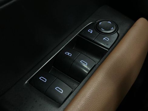 Certified 2024 GMC Canyon AT4 w/ AT4 Premium Package image 46