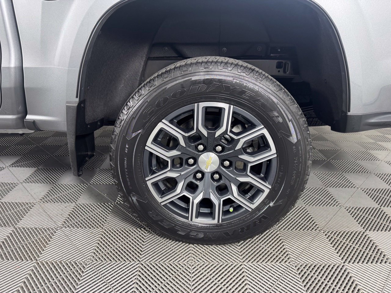 Used 2023 Chevrolet Colorado LT w/ LT Convenience Package III RWD image 37