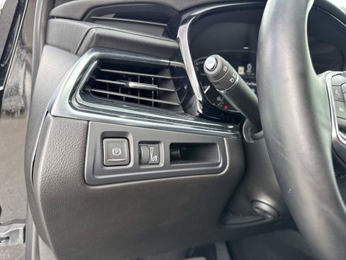 Certified 2025 Cadillac XT5 Premium Luxury image 35