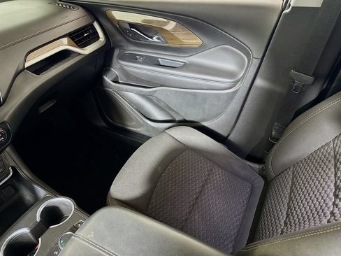 Used 2020 GMC Terrain SLE w/ Driver Convenience Package FWD image 21