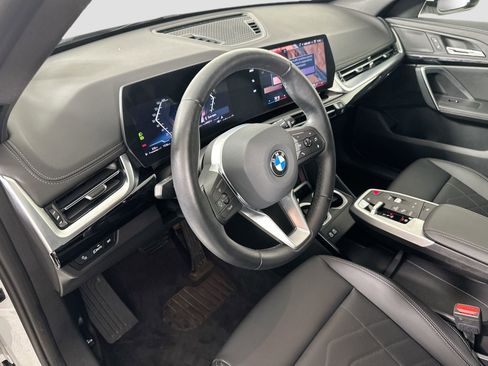 Used 2025 BMW X1 xDrive28i image 10
