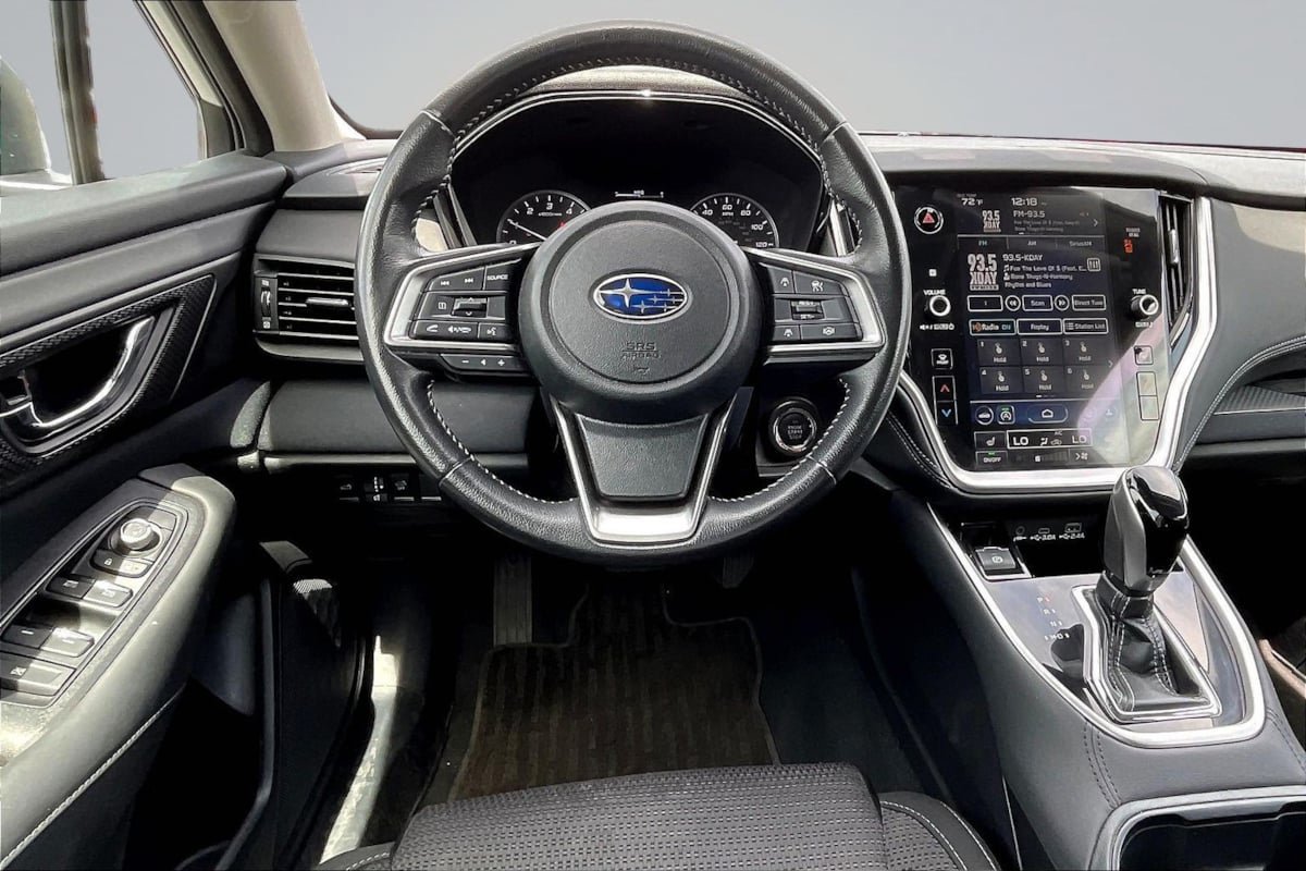 Used 2024 Subaru Outback Premium AWD/4WD image 5
