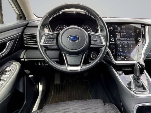 Used 2024 Subaru Outback Premium AWD/4WD image 5