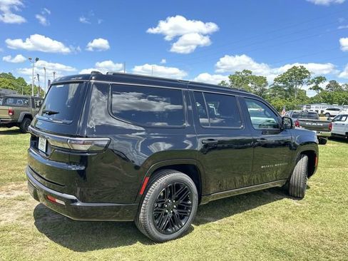 New 2026 Jeep Grand Wagoneer Limited AWD/4WD image 9