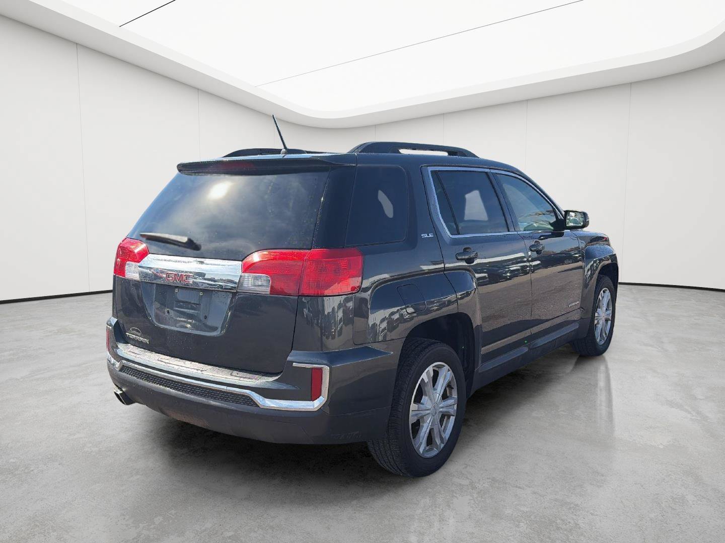 Used 2017 GMC Terrain SLE w/ Convenience Package FWD image 7