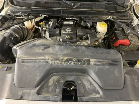 Used 2019 RAM 2500 Laramie AWD/4WD image 32