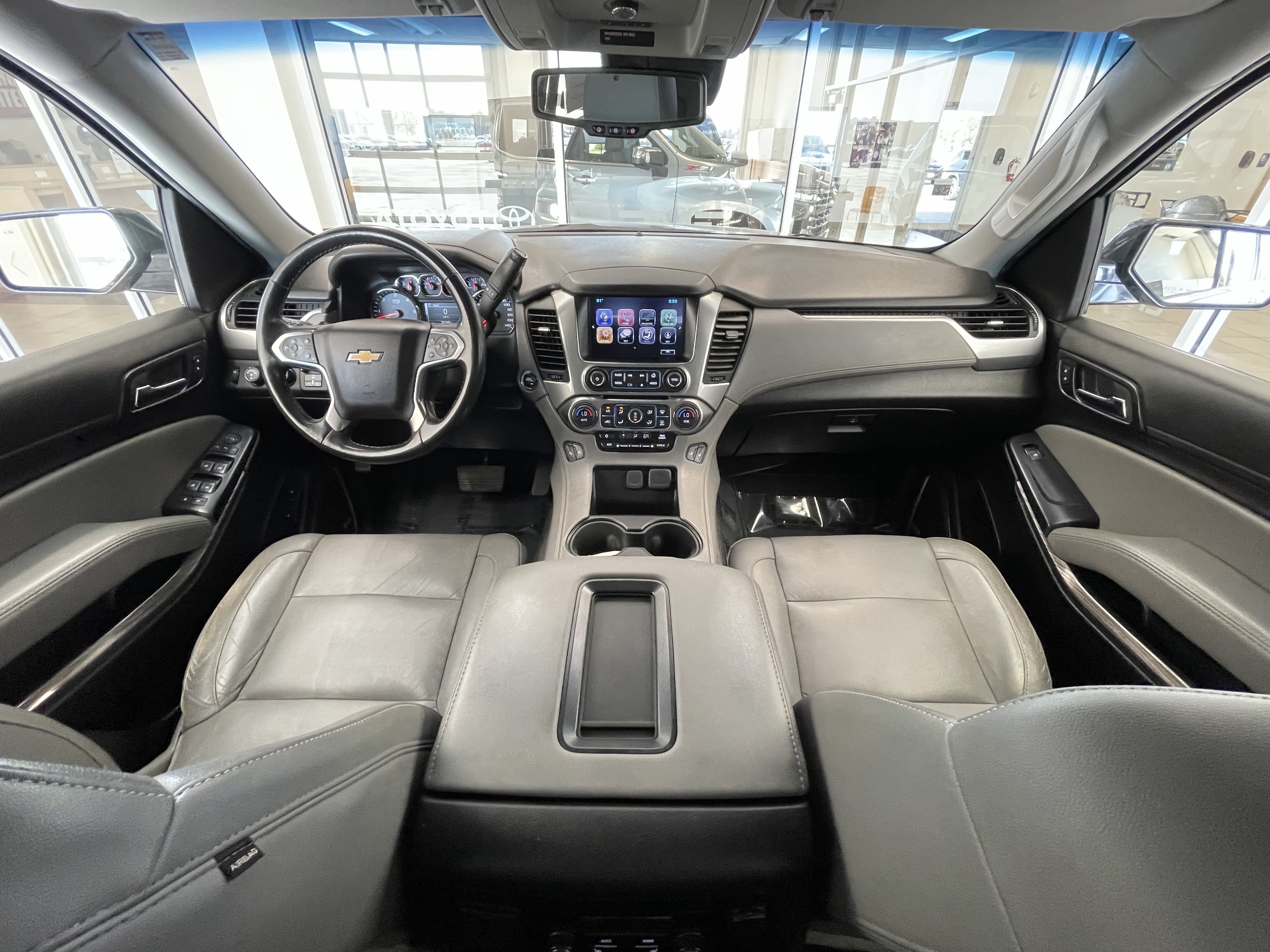 Used 2020 Chevrolet Tahoe LT w/ Luxury Package AWD/4WD image 12