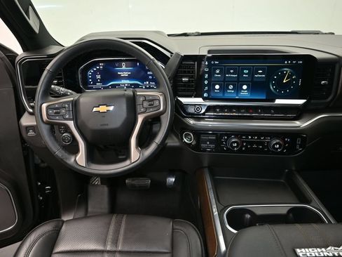 Used 2024 Chevrolet Silverado 3500 High Country w/ High Country Premium Package AWD/4WD image 16