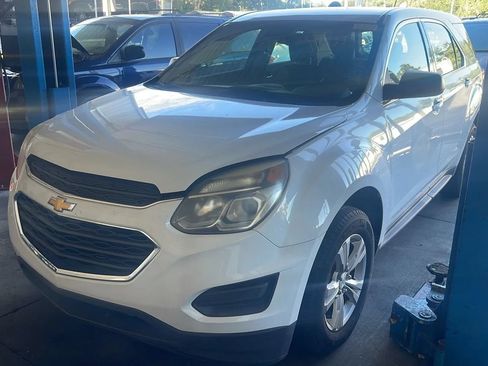 Used 2016 Chevrolet Equinox LS FWD image 3